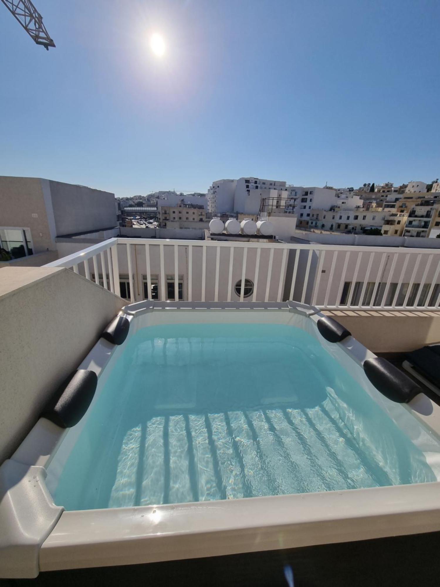 Korzo Suites Gzira Buitenkant foto