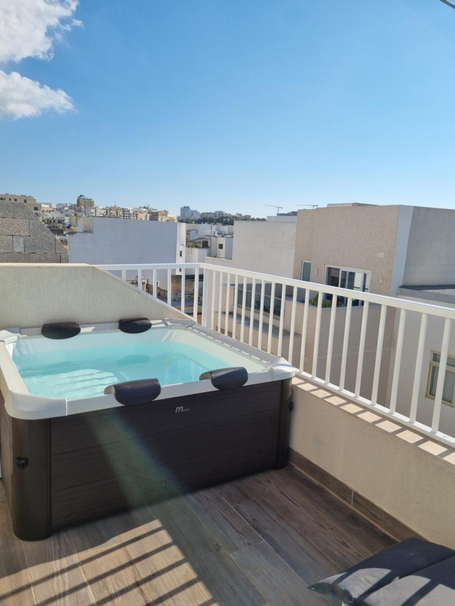 Korzo Suites Gzira Buitenkant foto