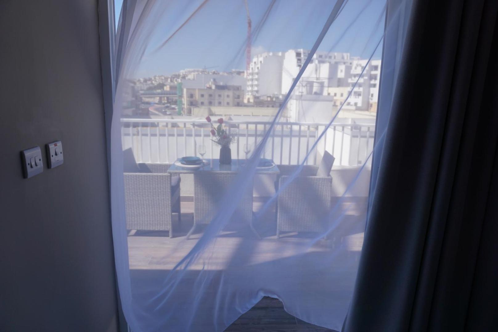 Korzo Suites Gzira Buitenkant foto