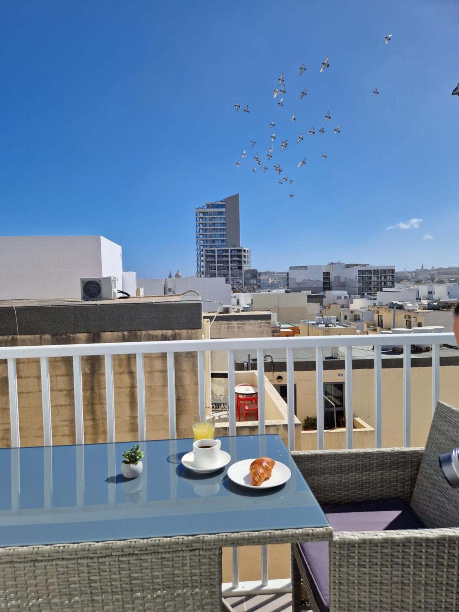 Korzo Suites Gzira Buitenkant foto